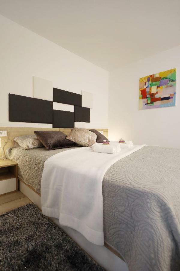 Sens Apartments ซาดาร์ ภายนอก รูปภาพ